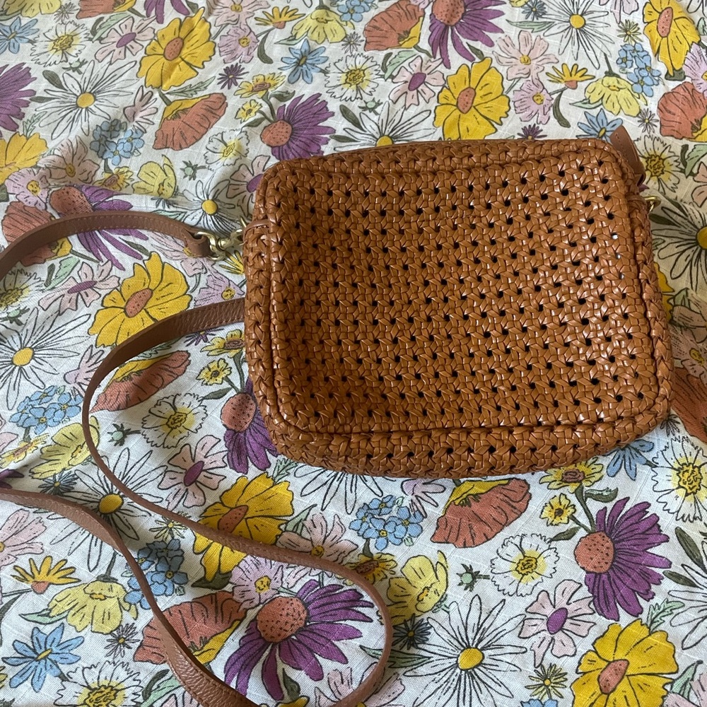 Clare V. Midi Sac Tan Rattan